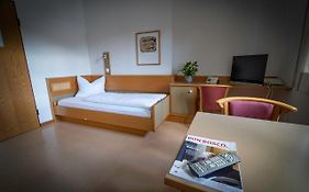 Pilger- Und Gaestehaus Don Bosco